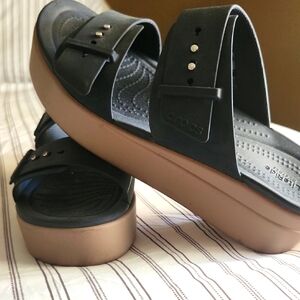 Crocs Blue and Brown Platform Sandals